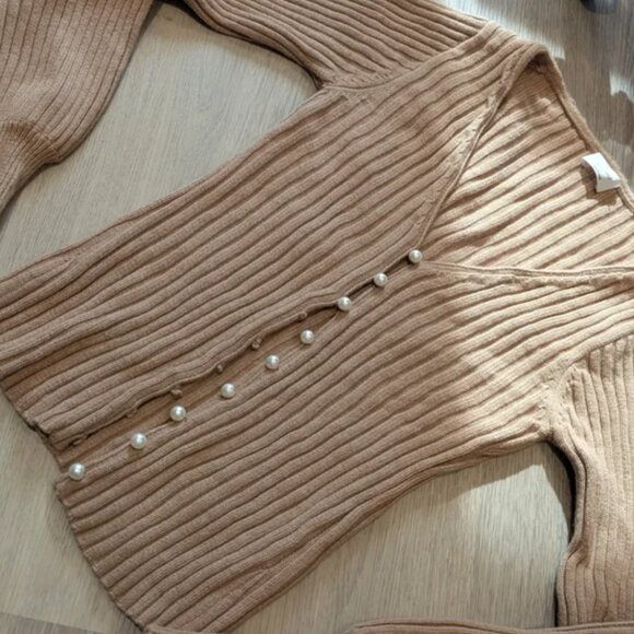 069 Wilfred Tan Ribbed Cardigan With Pearl Buttons - Picture 4 of 8